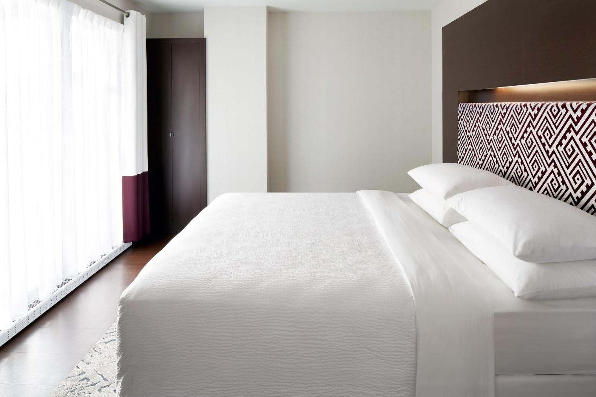 Four Points By Sheraton Levis Convention Centre Exteriér fotografie