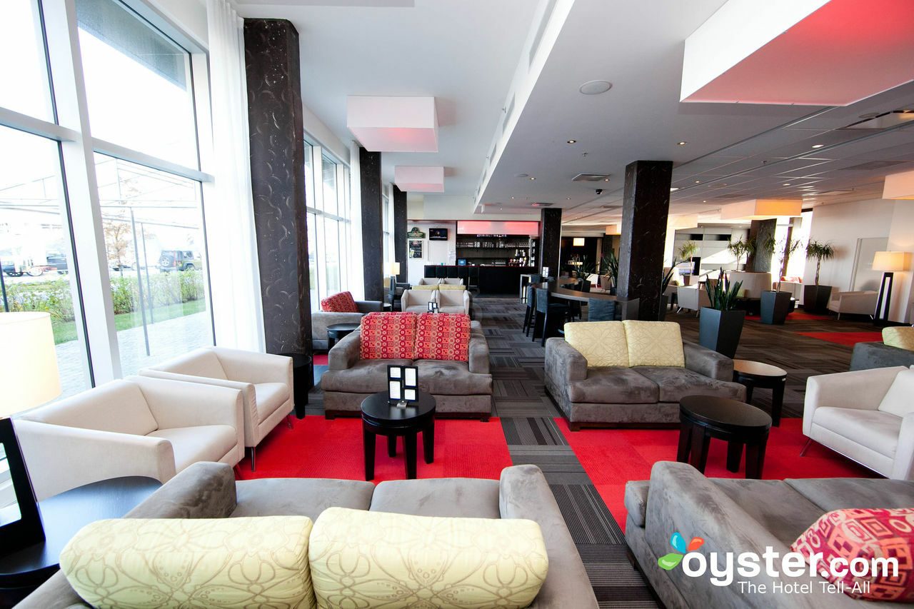 Four Points By Sheraton Levis Convention Centre Exteriér fotografie